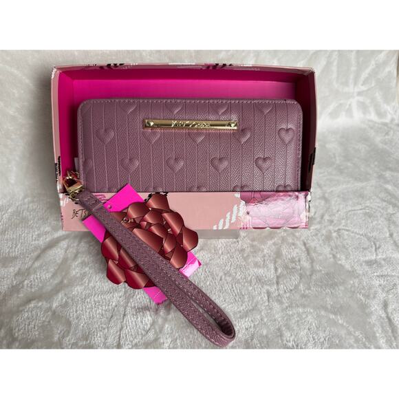 and New BETSEY JOHNSON Hearts Zip Around Wallet with Removable Strap Mauve - Picture 2 of 7